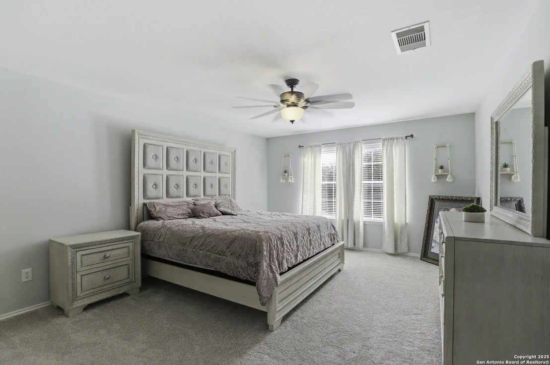 Photo of 11047 Barclay Point