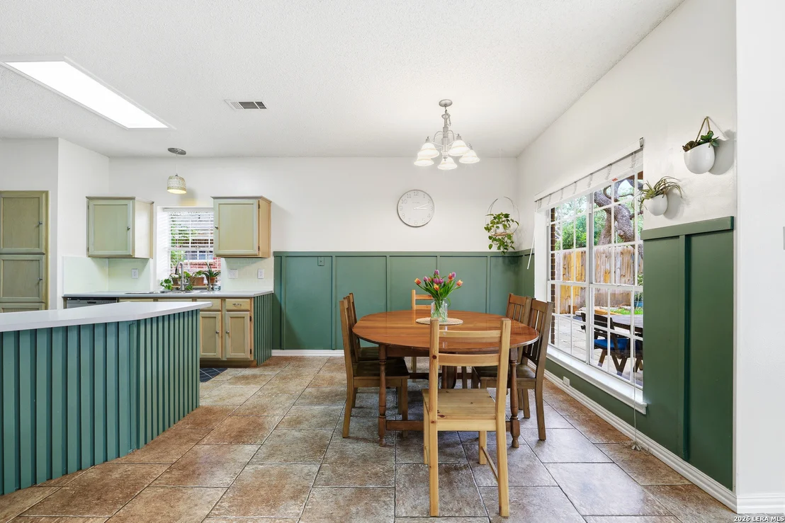 Photo of 11650 Foxford
