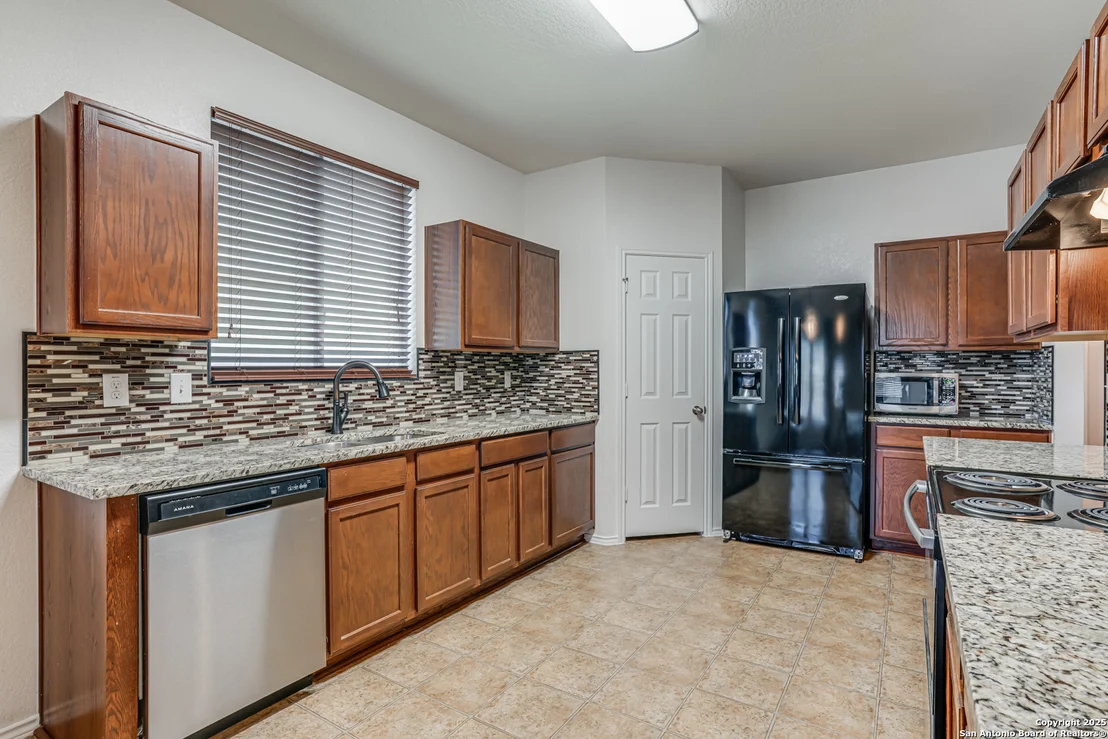 Photo of 8507 Silver Willow