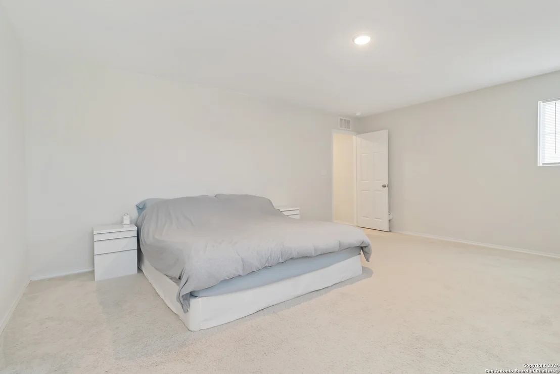 Photo of 13123 SENDERO ROBLE