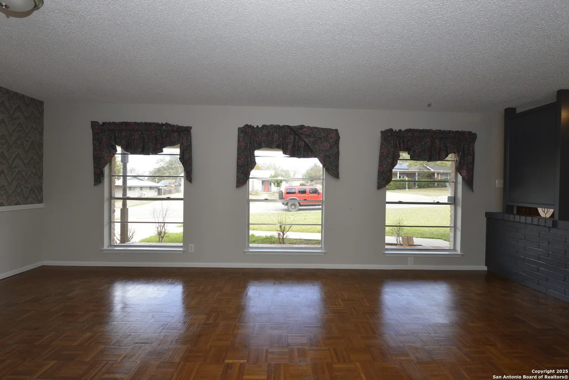 Photo of 706 Richfield