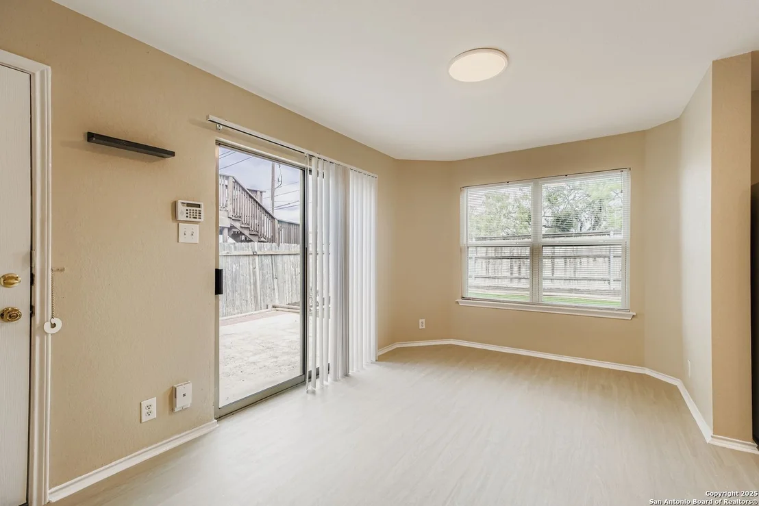 Photo of 203 Adelaide Oaks