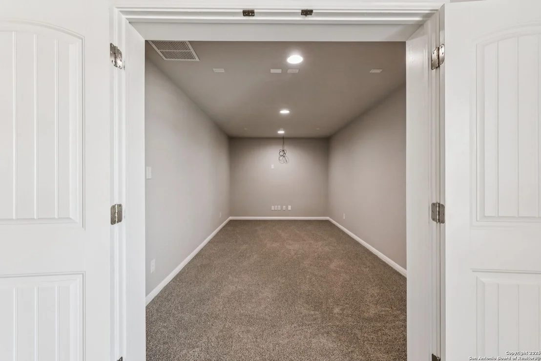 Photo of 9880 Red Iron Creek