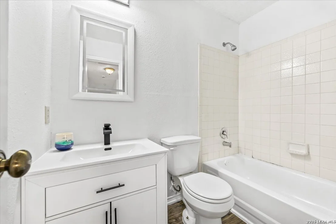 Photo of 5006 Kenton Trce
