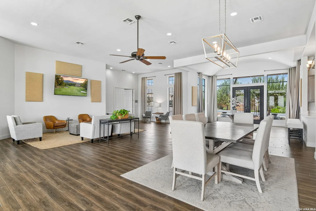 Photo of 428 Paradise Point