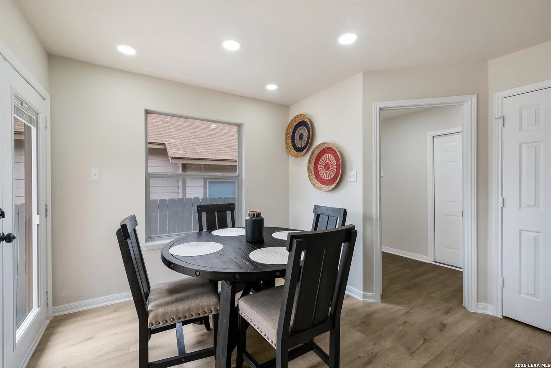 Photo of 5390 Chestnut View