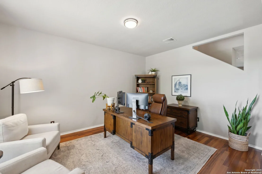 Photo of 1026 Tumbling Oaks