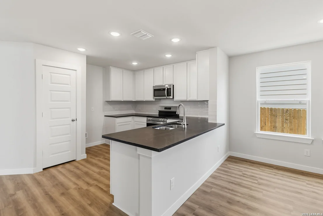 Photo of 627 River Run Way