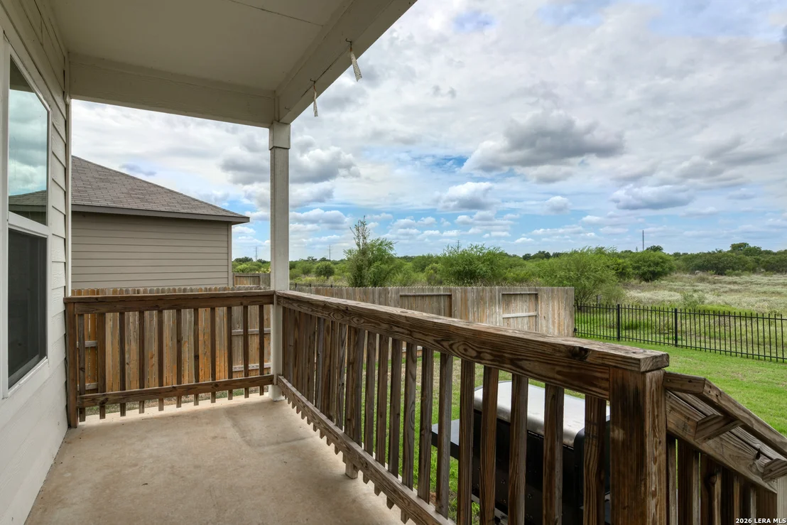 Photo of 469 MIDDLE GREEN LOOP