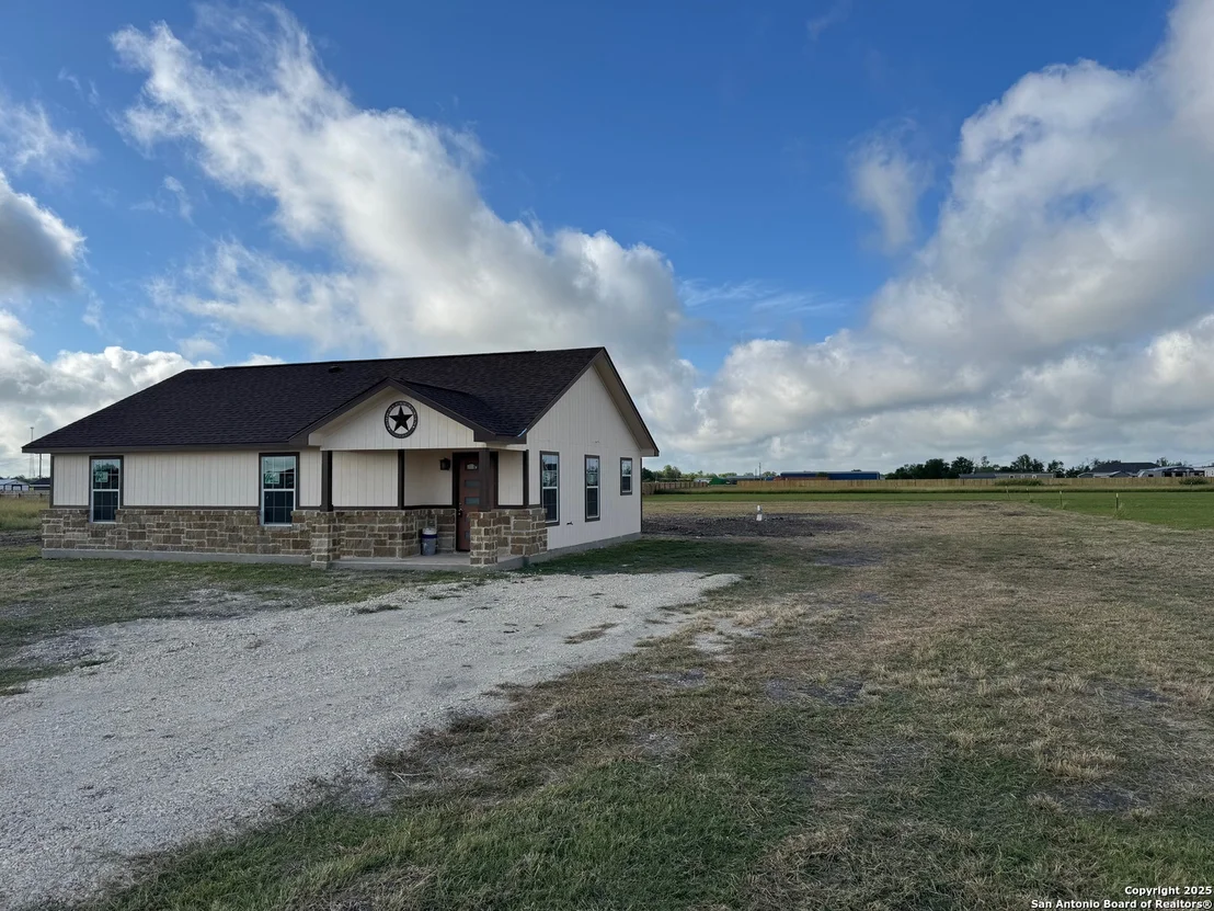 Photo of 450 County Road 679