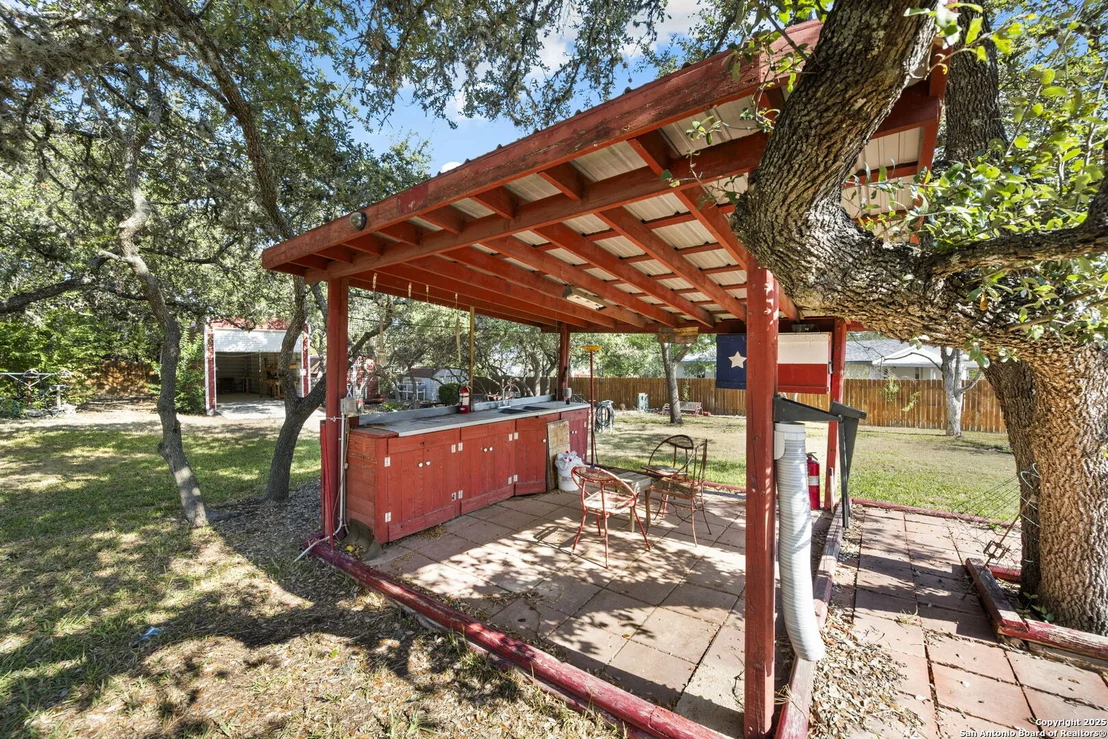 Photo of 835 Tecumseh