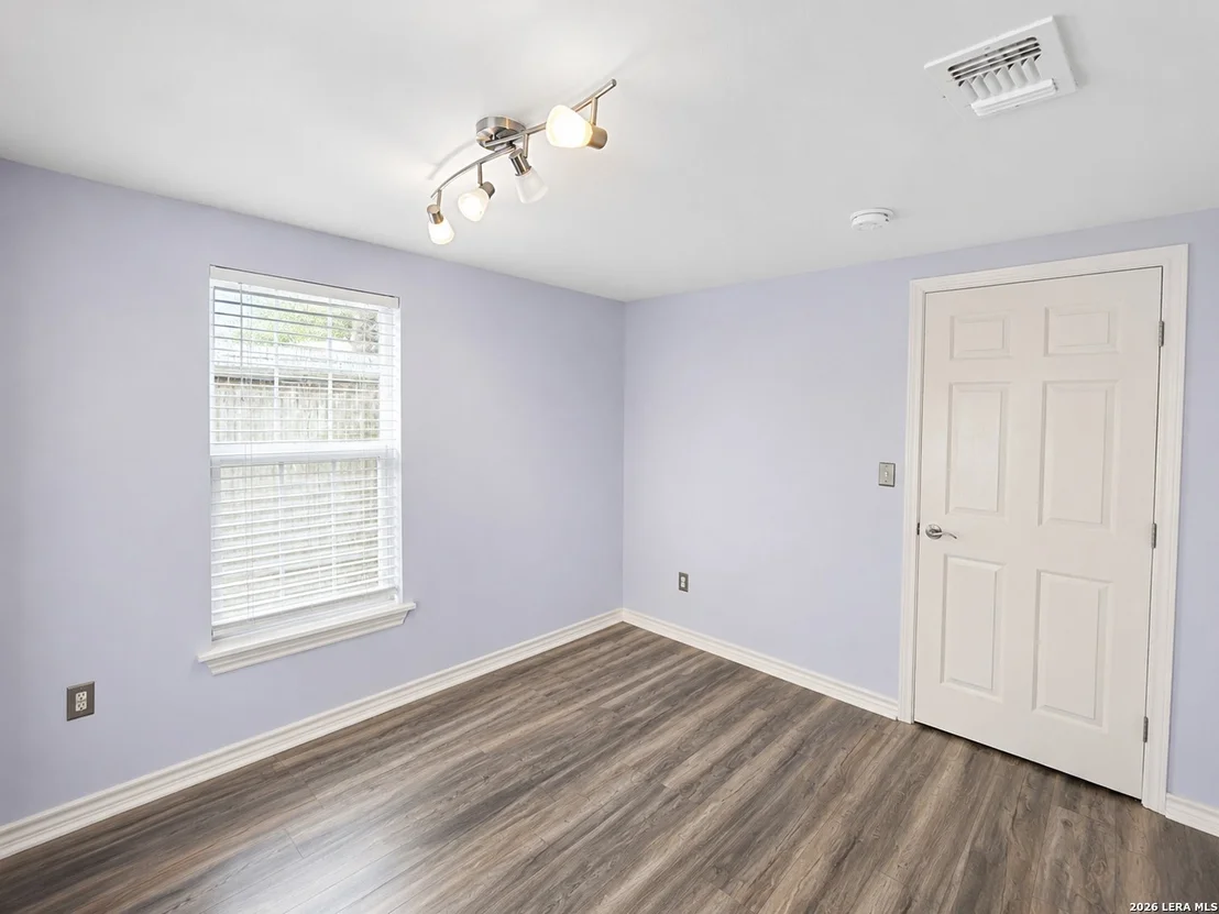Photo of 3202 Thrush Bend
