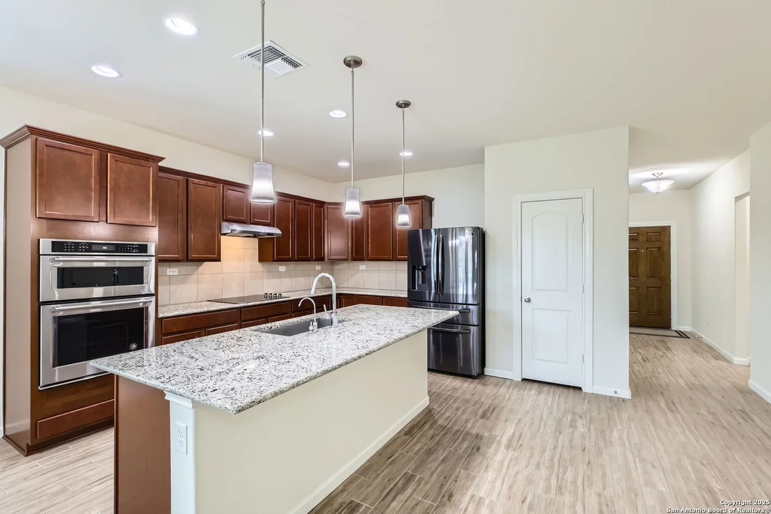 Photo of 2832 Klein Way