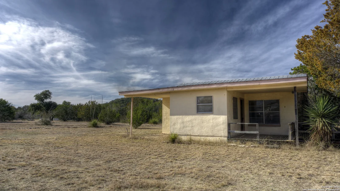 Photo of 22 SQUIRREL BEND