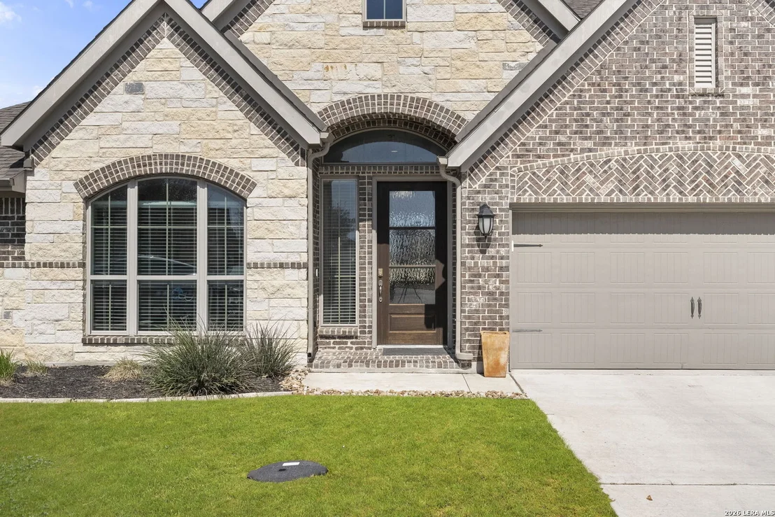 Photo of 30127 Valley Trace