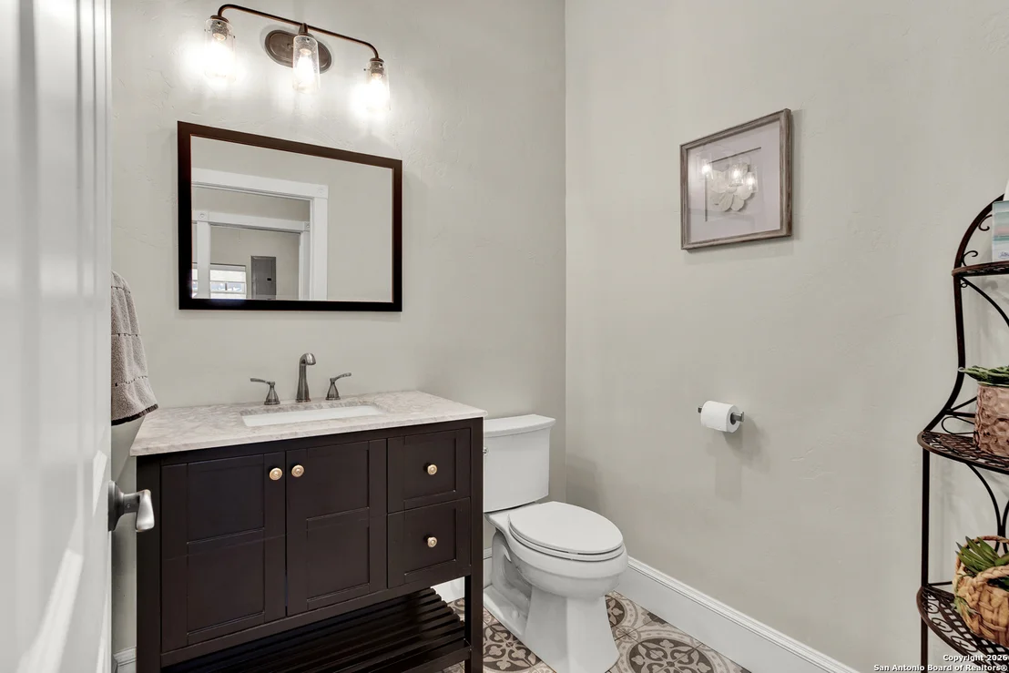 Photo of 308 Oakhaven Lane