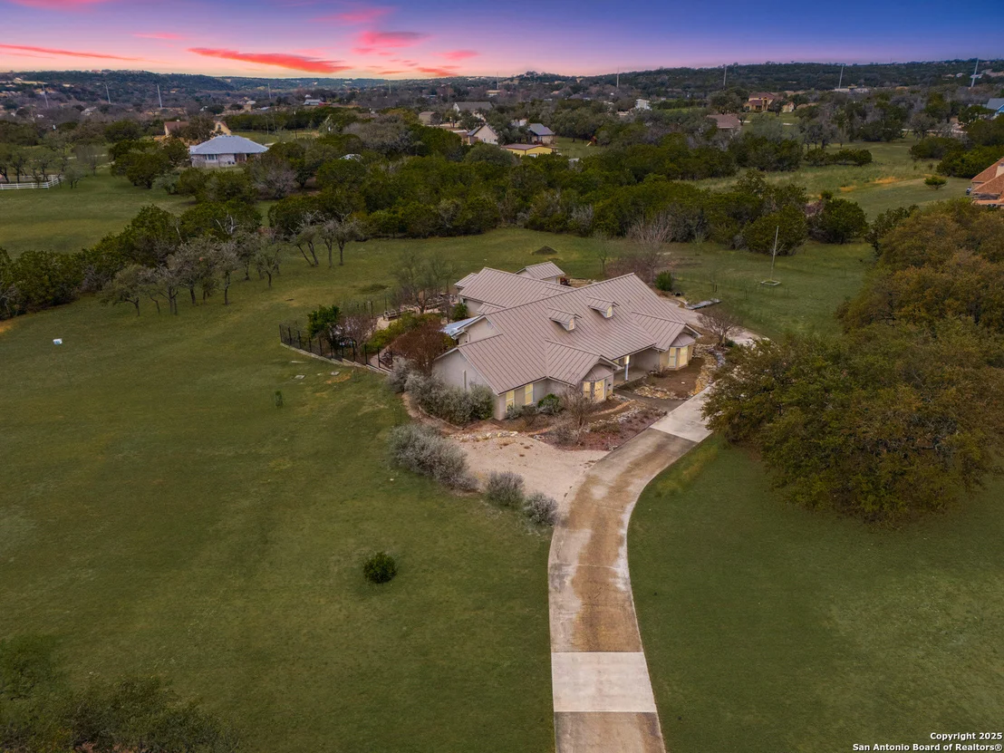 Photo of 315 Greenleaf Dr