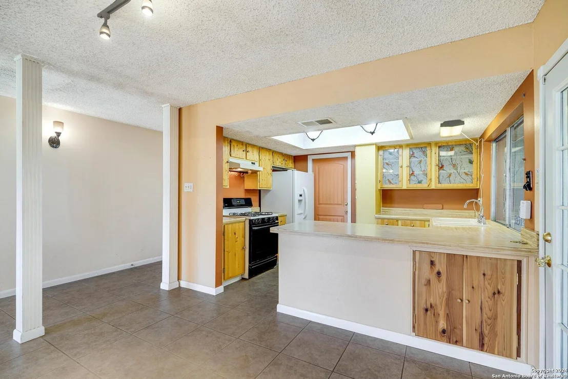 Photo of 3334 Meadow