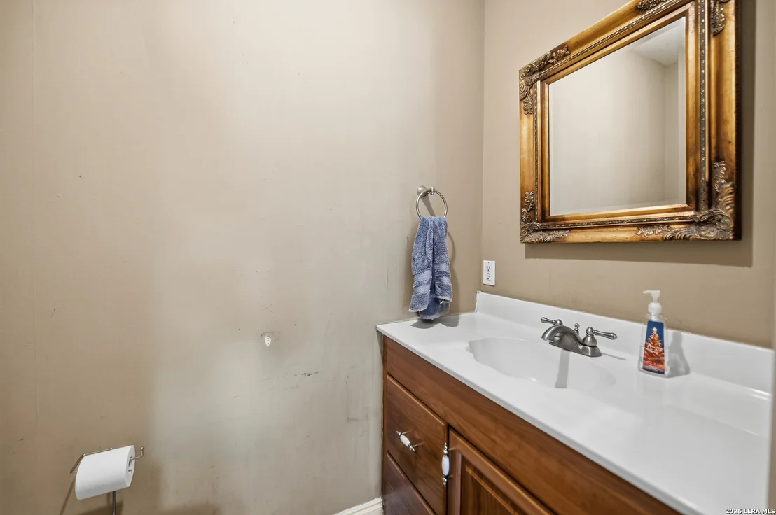Photo of 1027 Bluebonnet