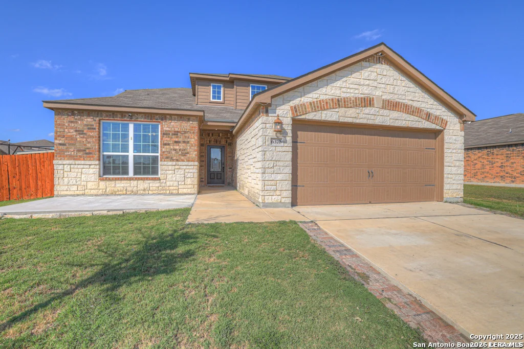 Photo of 6370 Daisy Way