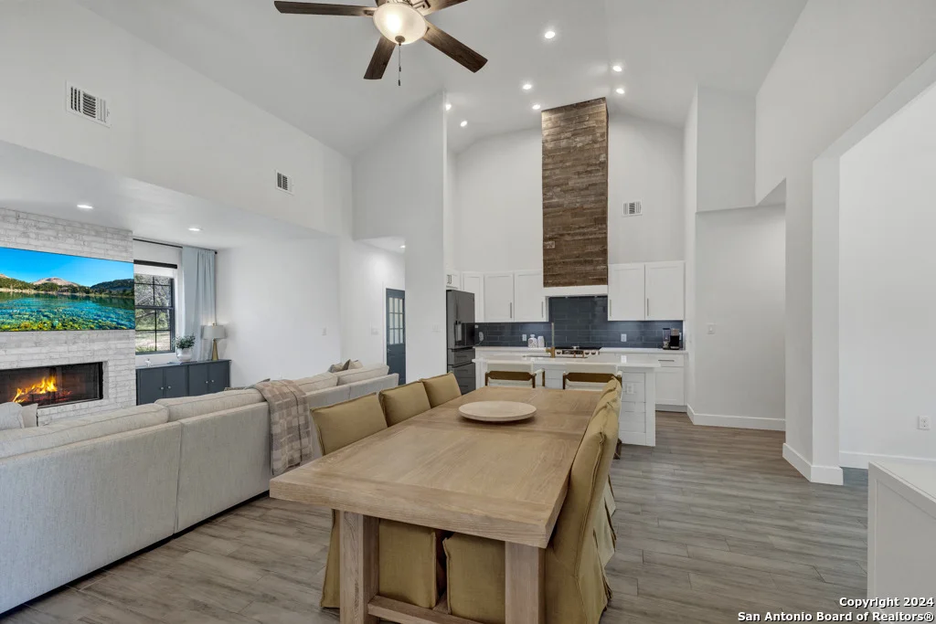 Photo of 384 Eagle Rock