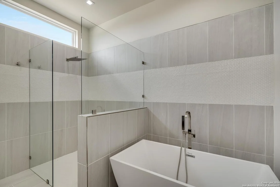 Photo of 25907 Morhiss Pt