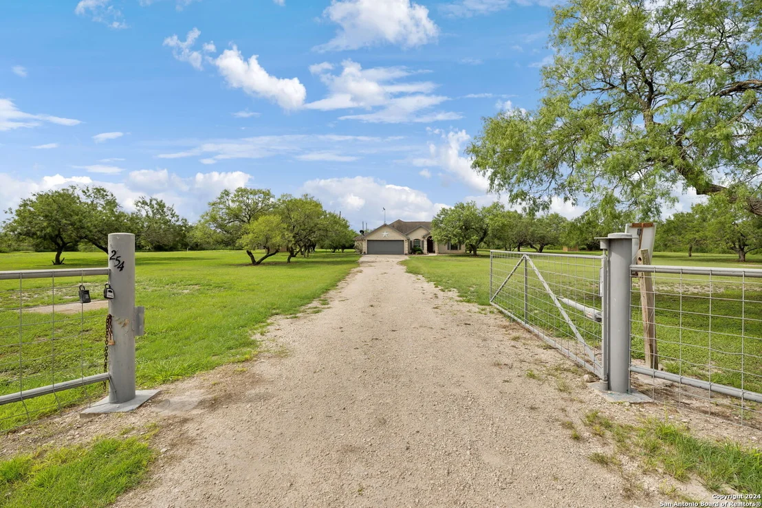 Photo of 254 County Road 2113
