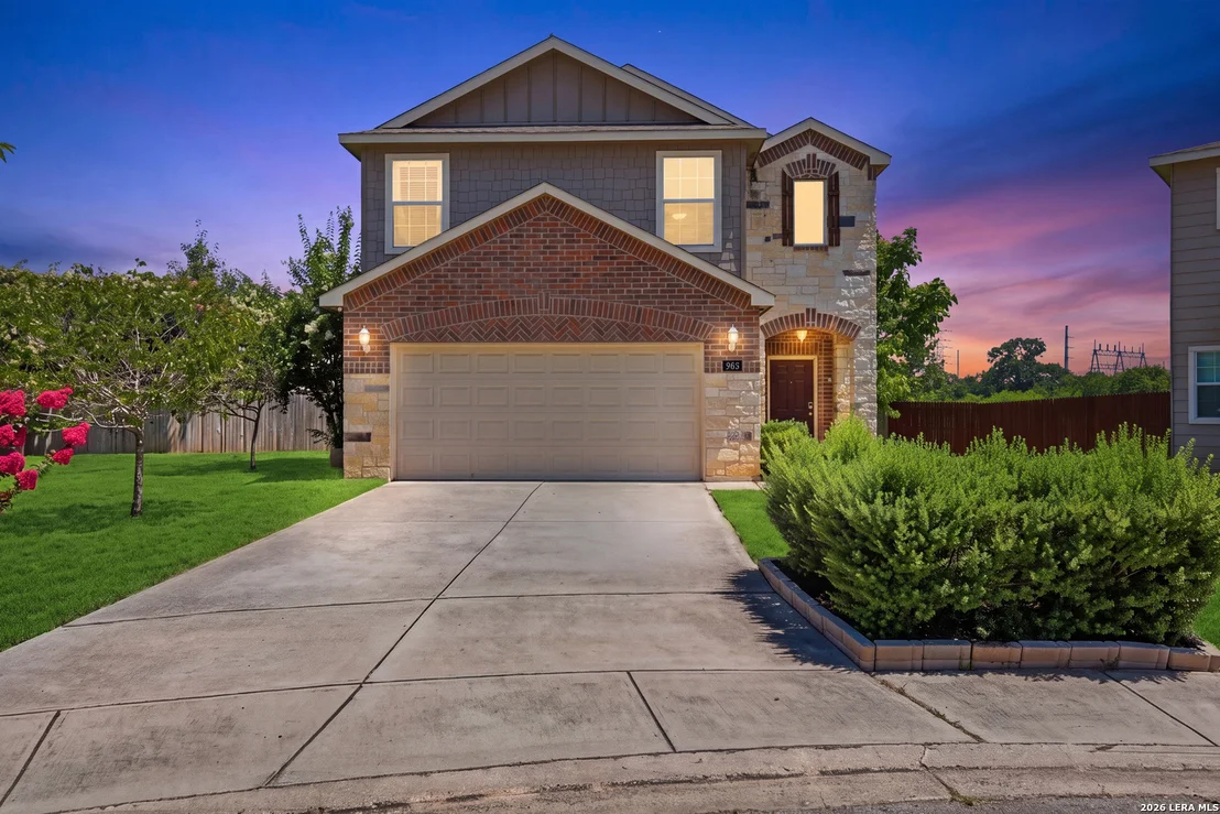 Photo of 493 Auburn Park