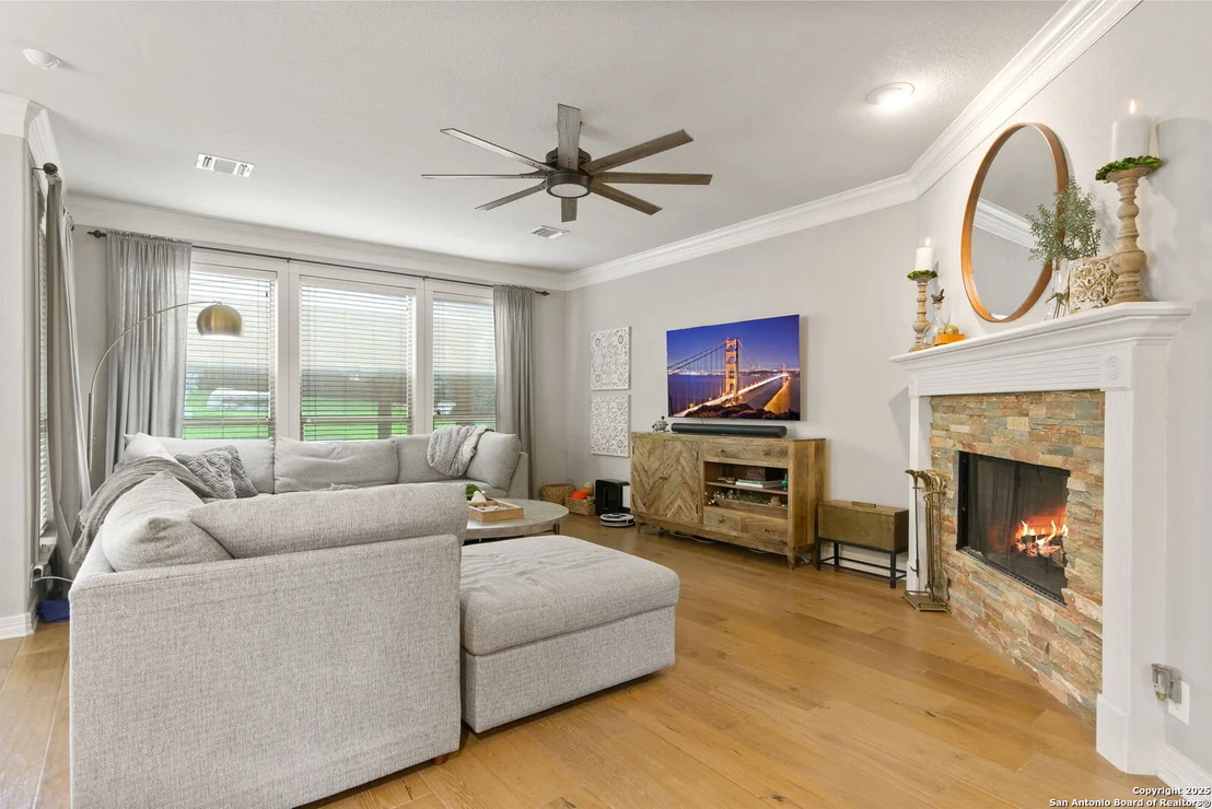 Photo of 24131 Canyon Row