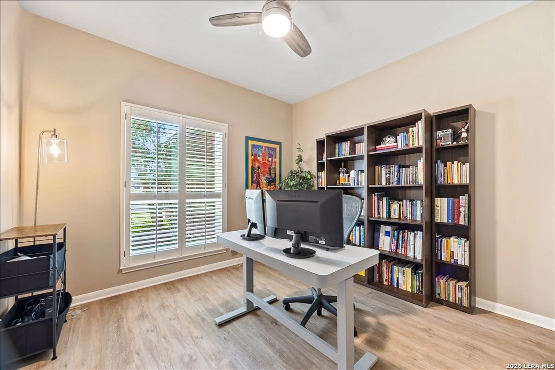 Photo of 18306 Edwards Oaks