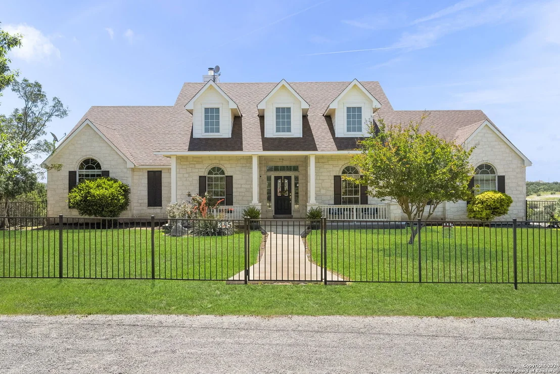 Photo of 345 COUNTY ROAD 2748