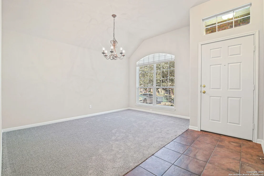 Photo of 9810 Selbourne