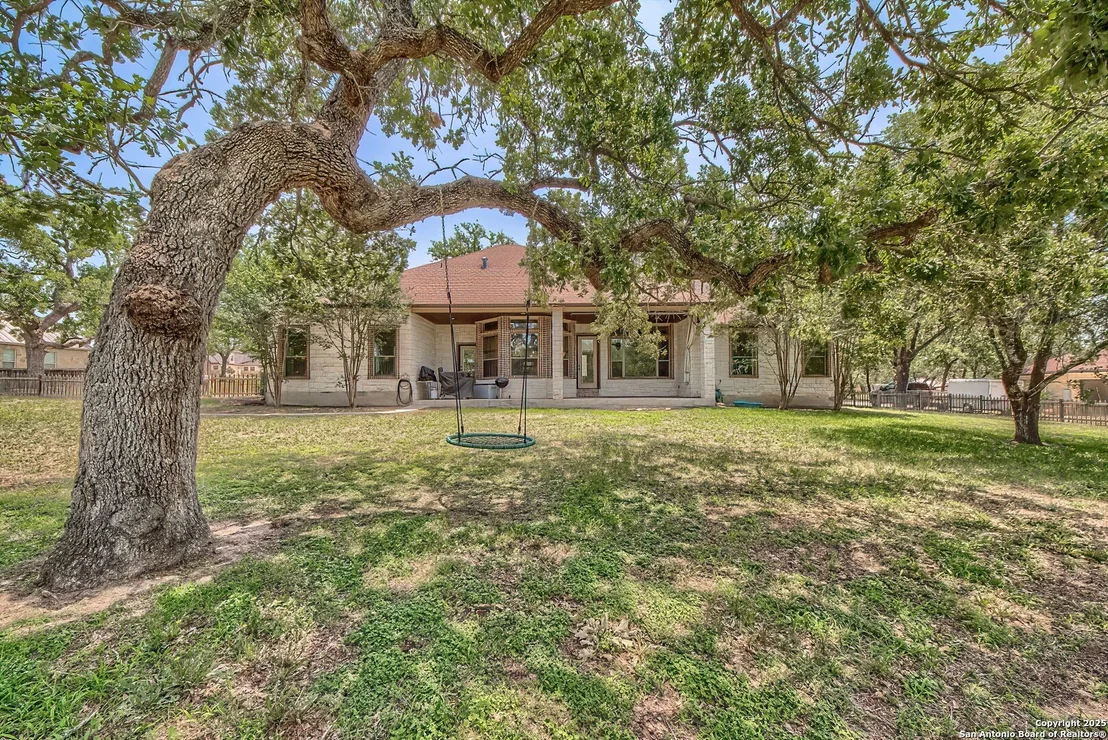 Photo of 141 Circle Six