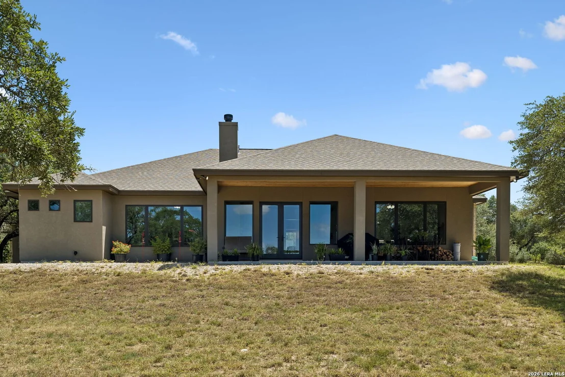Photo of 879 LATIGO BLVD