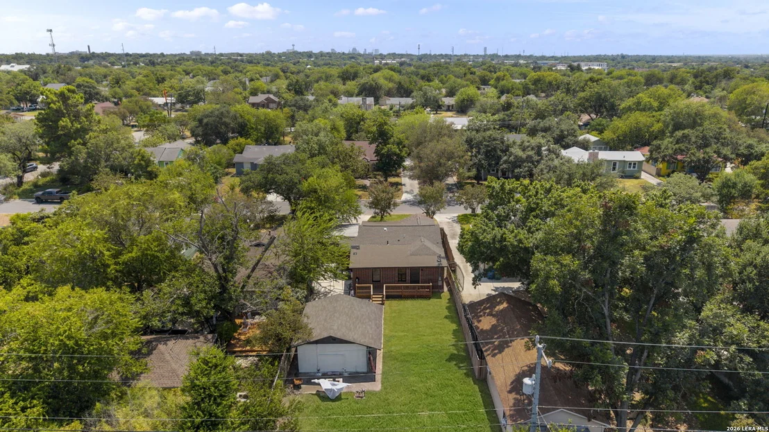 Photo of 219 THORAIN BLVD