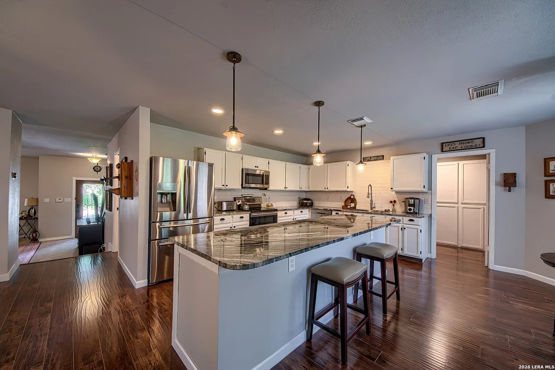 Photo of 2422 Thrasher Oak