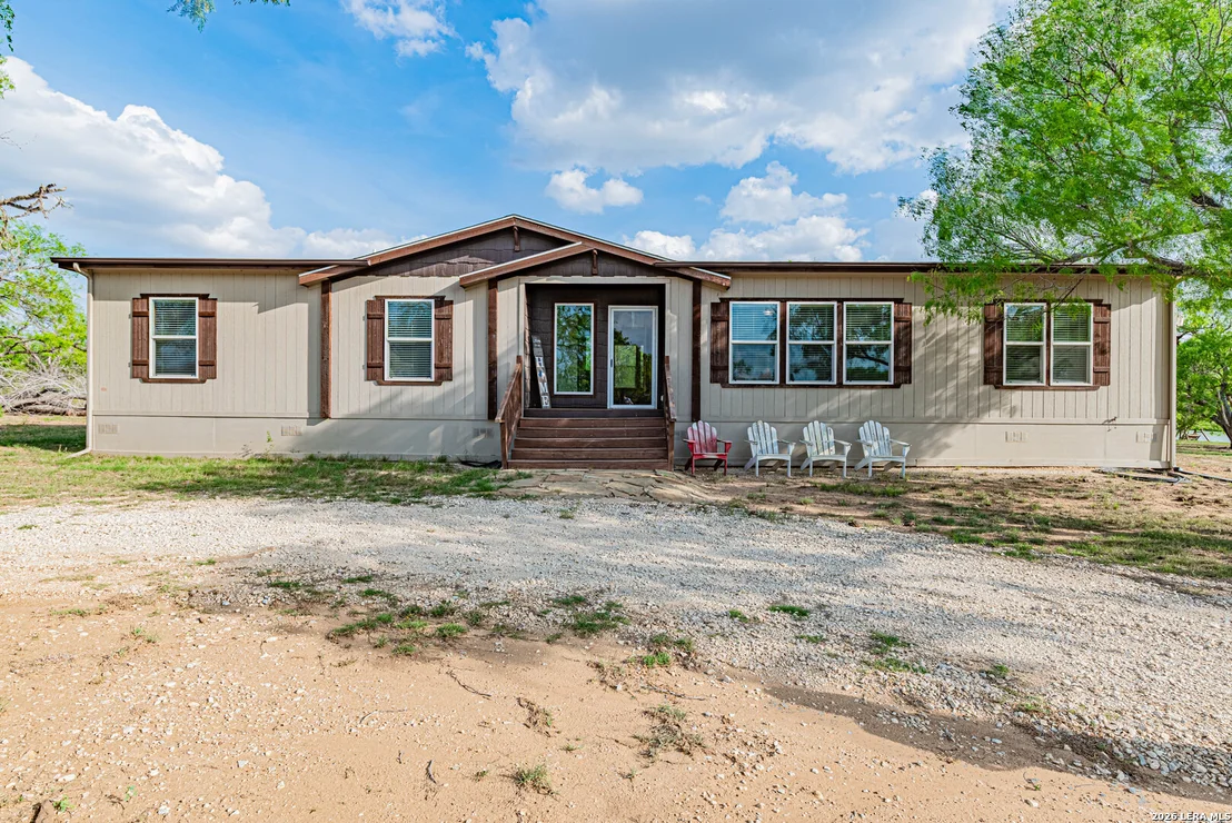 Photo of 819 County Road 356