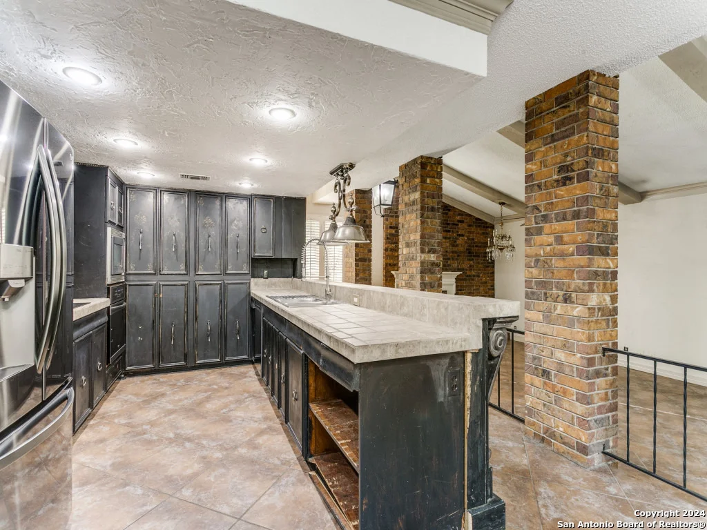 Photo of 10111 iron oak