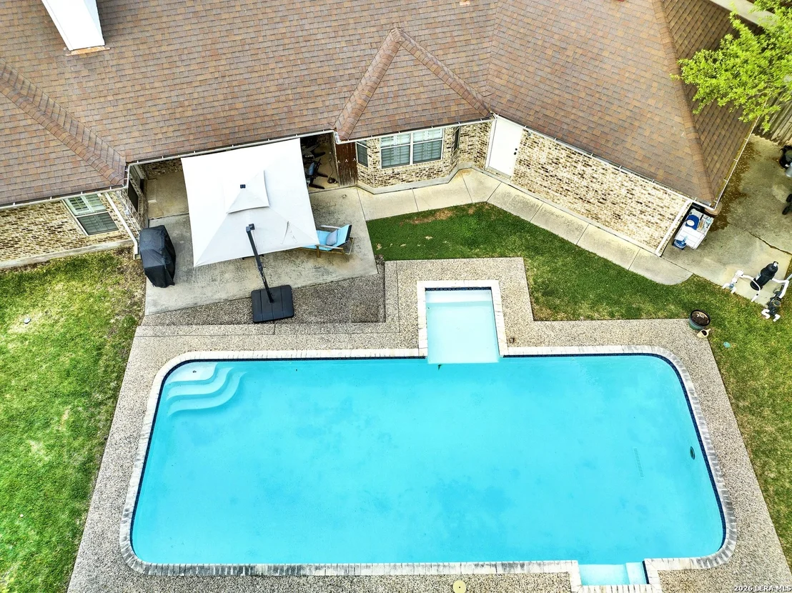 Photo of 1512 OAK TREE CIR