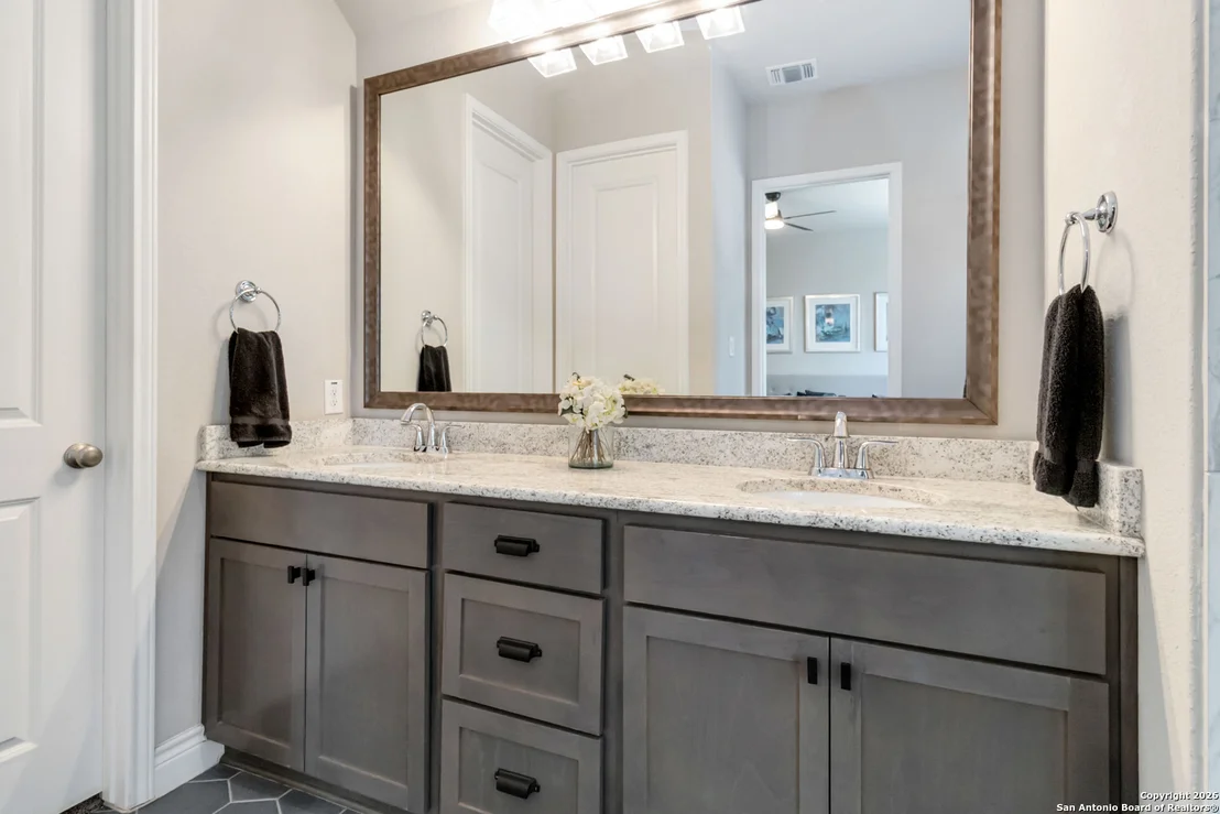 Photo of 1030 Cadogan Squire