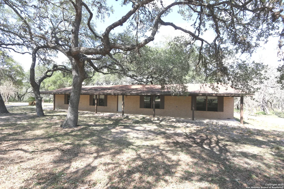 Photo of 751 FULLER LN