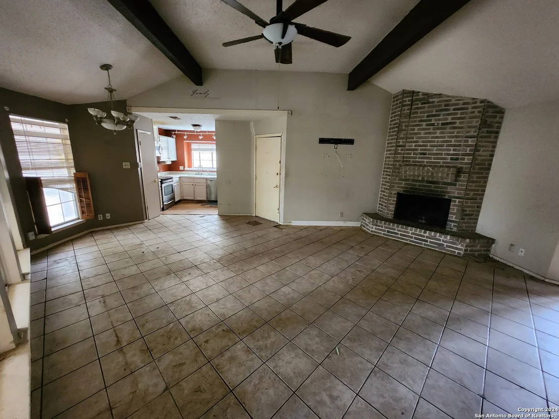 Photo of 11007 FOREST CROWN