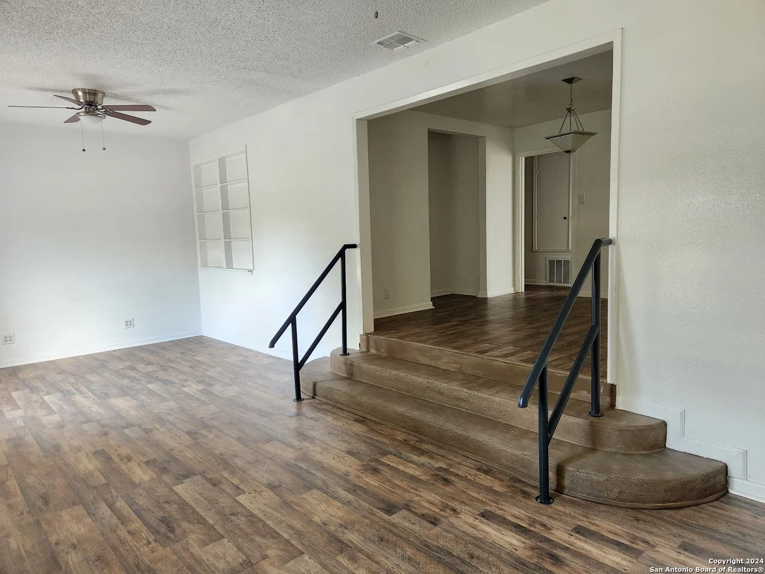Photo of 224 GROBE DR