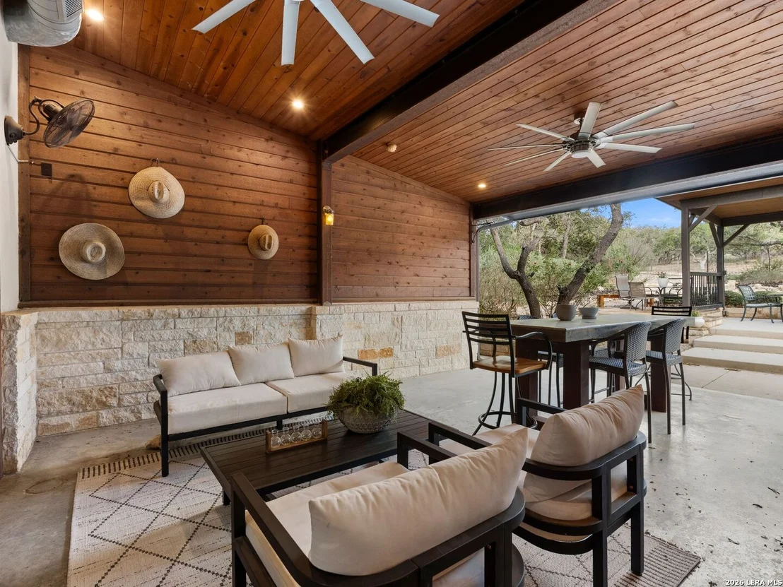 Photo of 1146 VICTORIA LN
