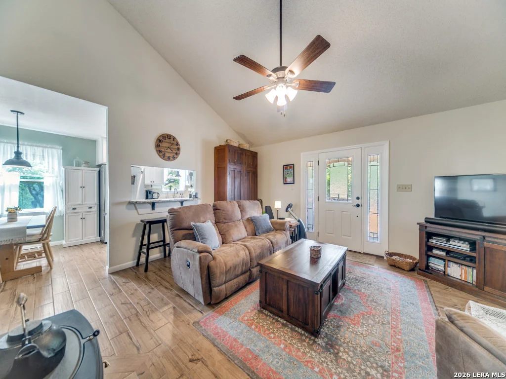 Photo of 101 MOUNTAIN TOP DR