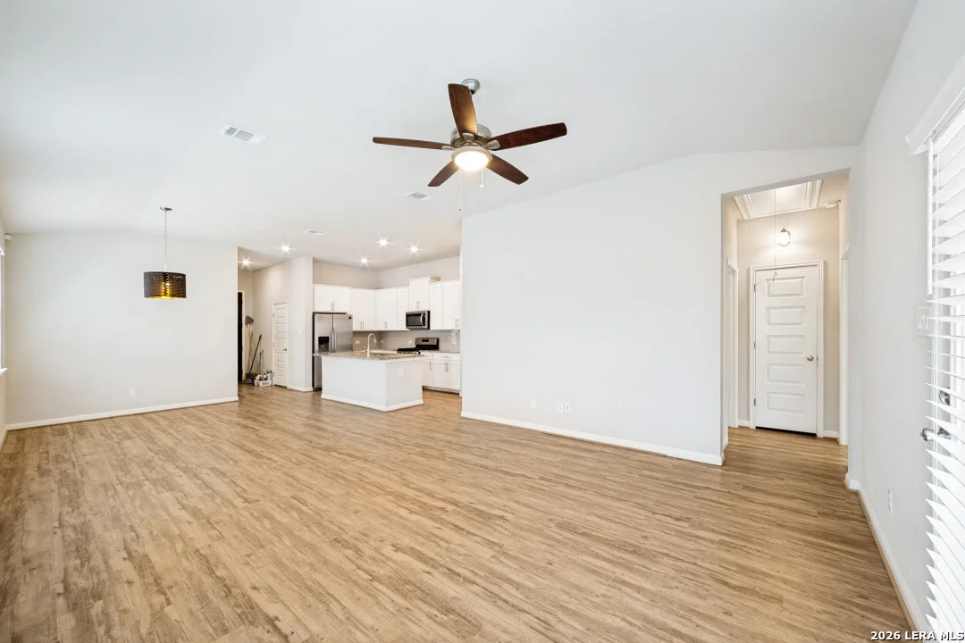 Photo of 12939 Staubach