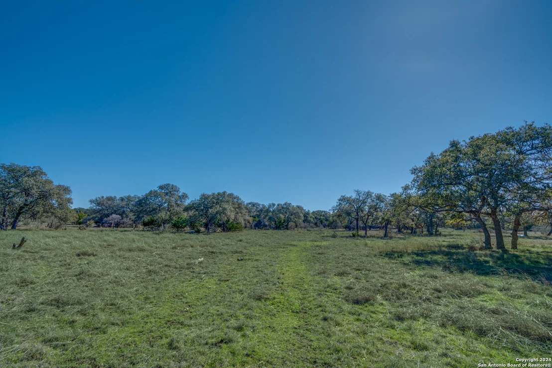 Photo of 114 Sabinas Creek Ranch Rd