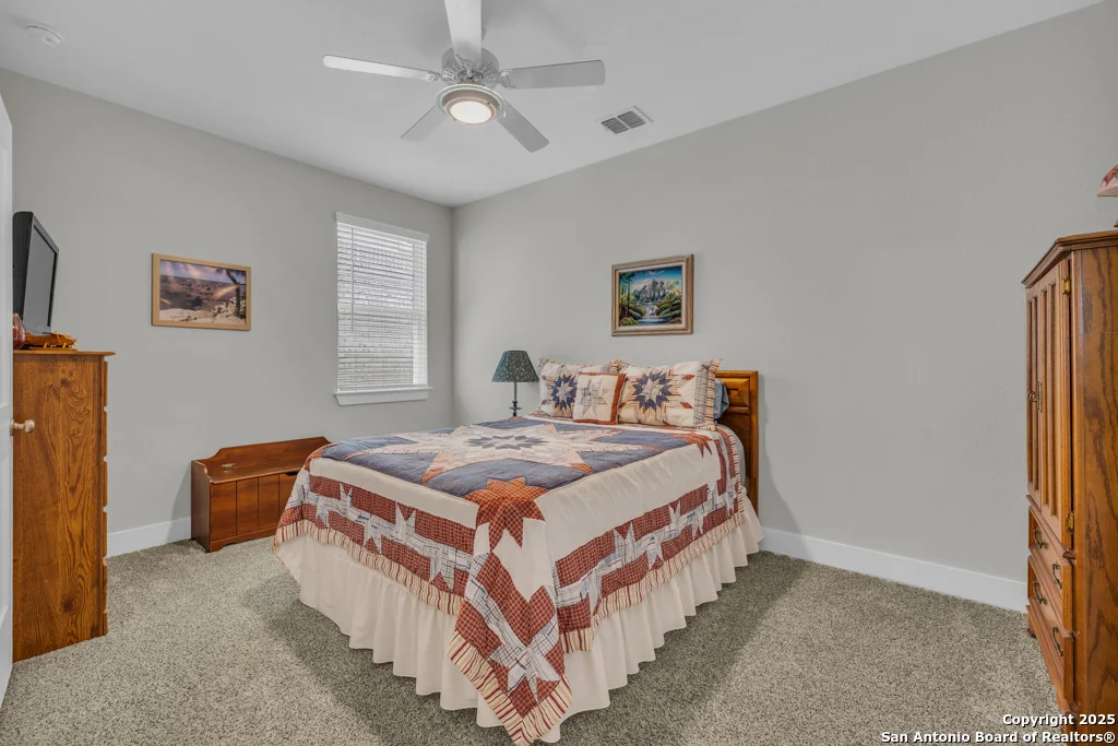 Photo of 929 Rench