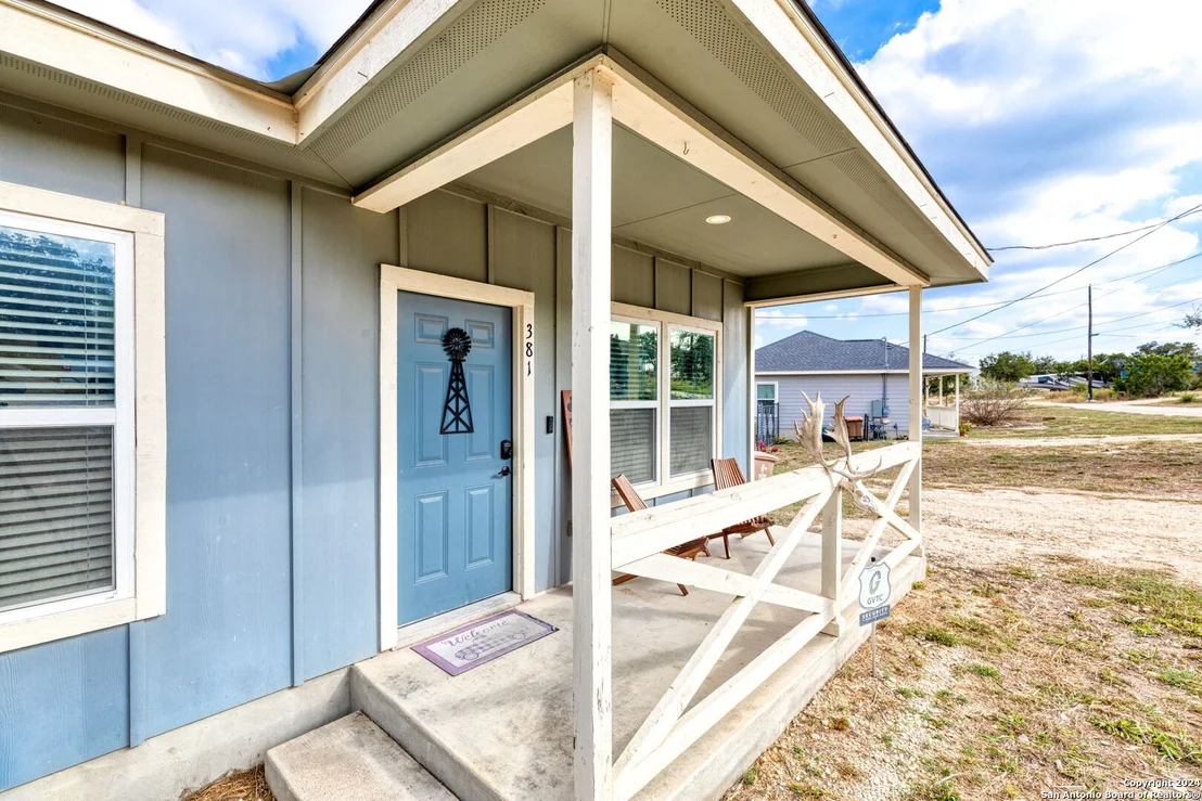 Photo of 381 CIMARRON