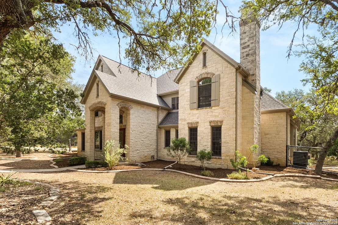 Photo of 25960 Bent Bluff